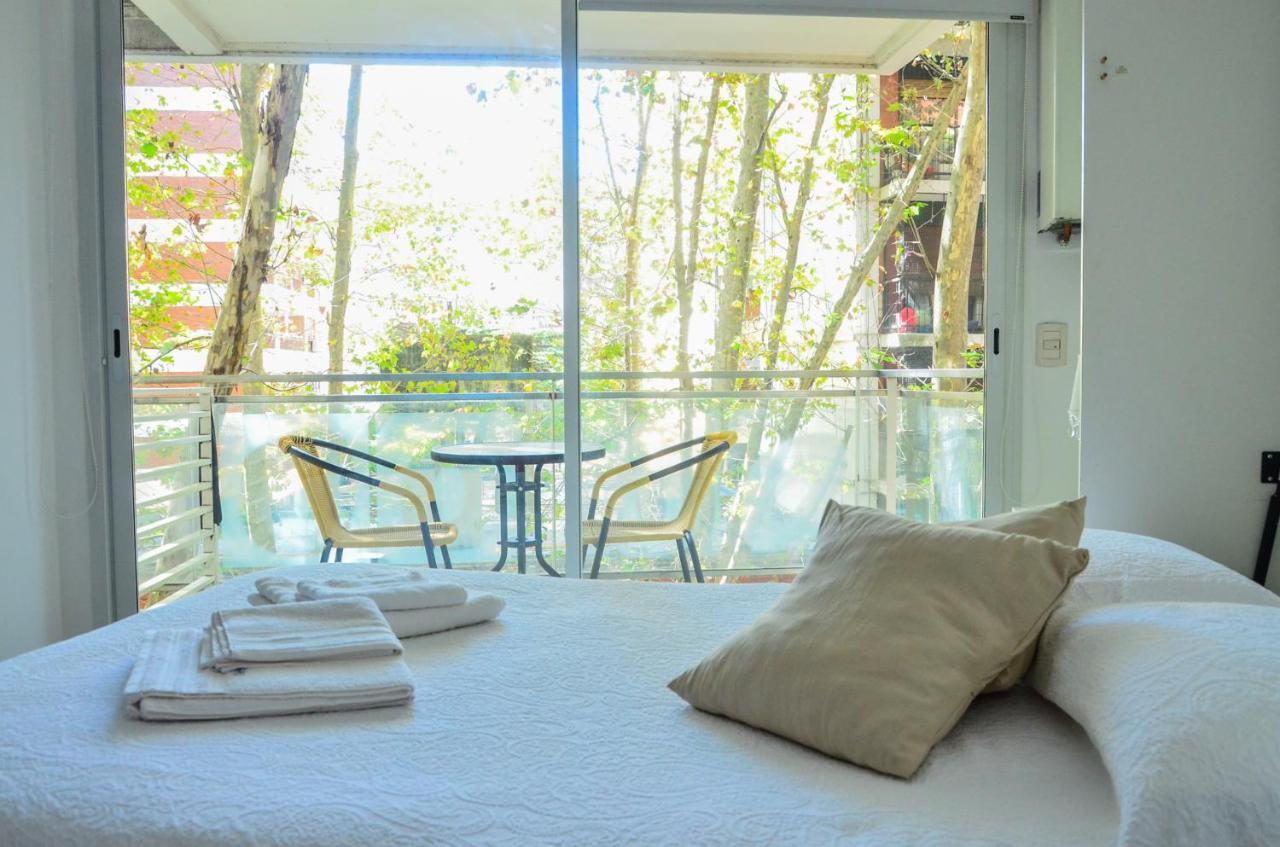 Monoambiente Super Amplio Y Comodo, Ideal Para Explorar La Ciudad Buenos Aires Bagian luar foto